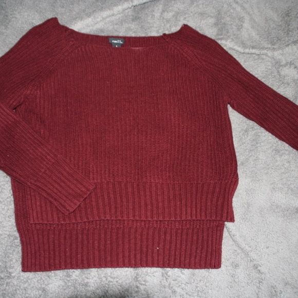 Maroon Sweater - Picture 3 of 4